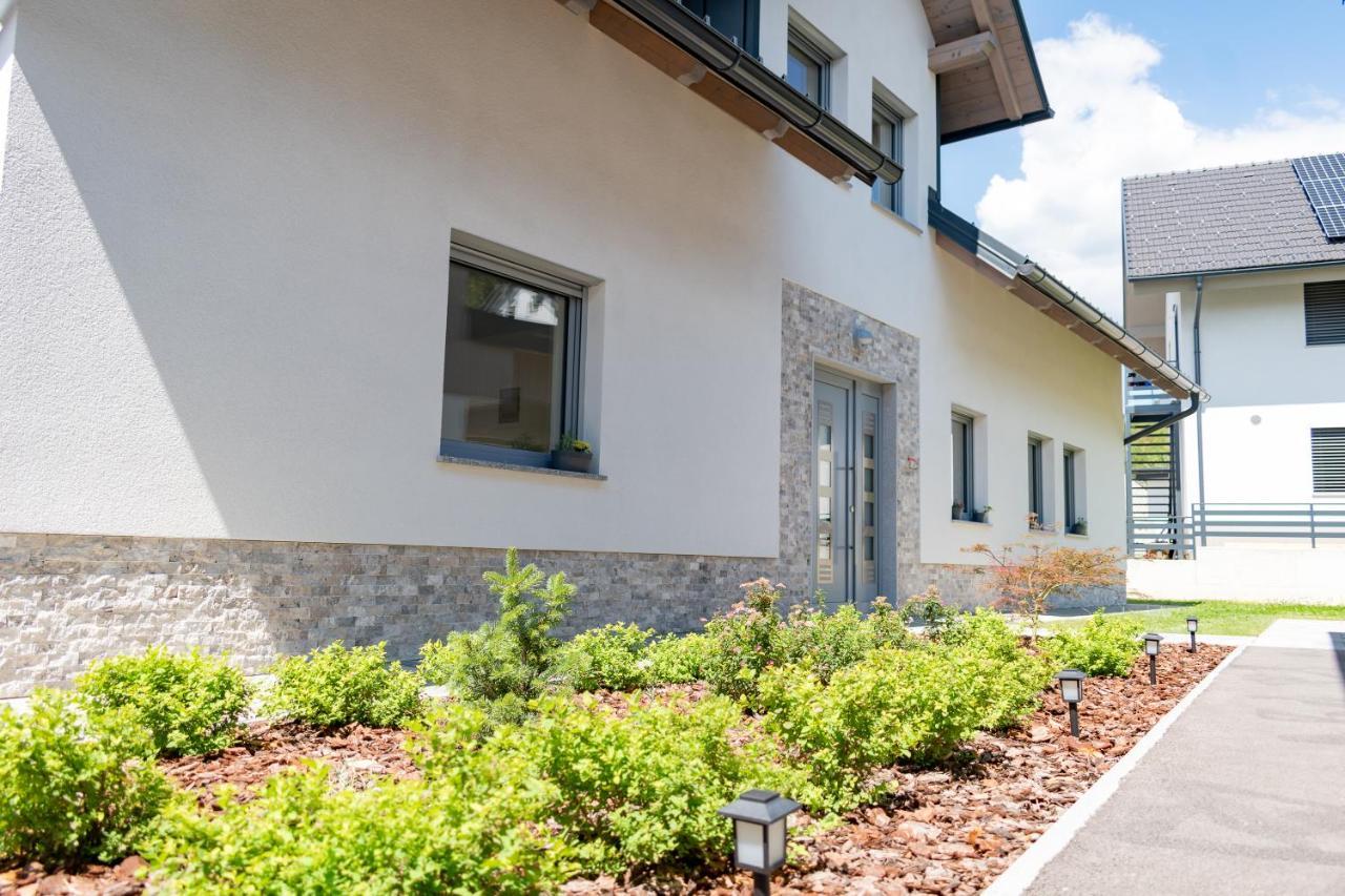 Prima Countryside Apartments Zirovnica Eksteriør bilde