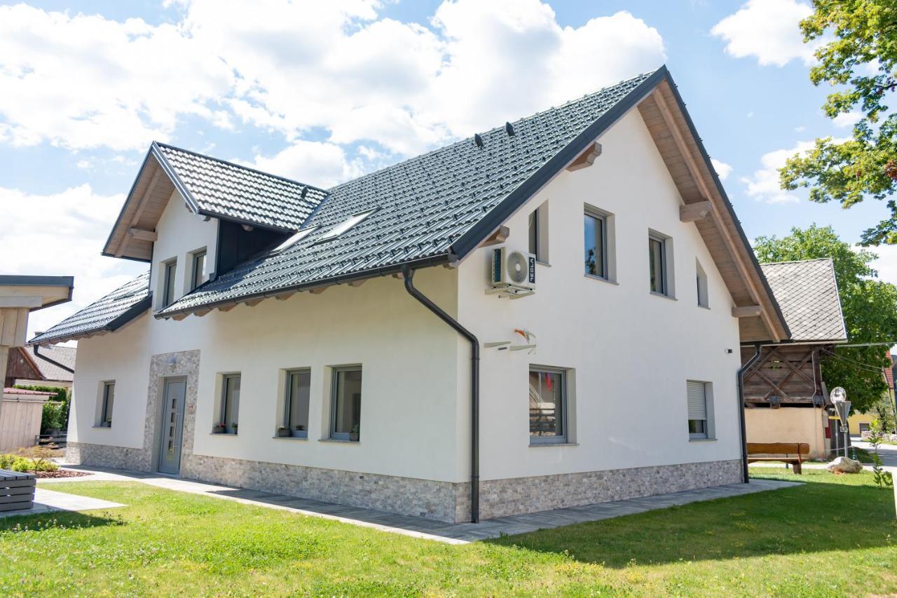 Prima Countryside Apartments Zirovnica Eksteriør bilde