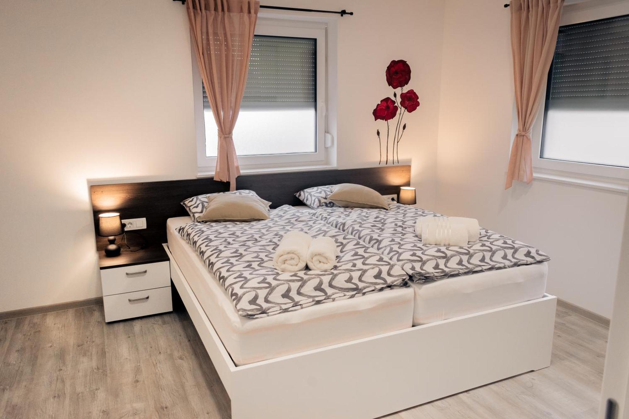Prima Countryside Apartments Zirovnica Rom bilde