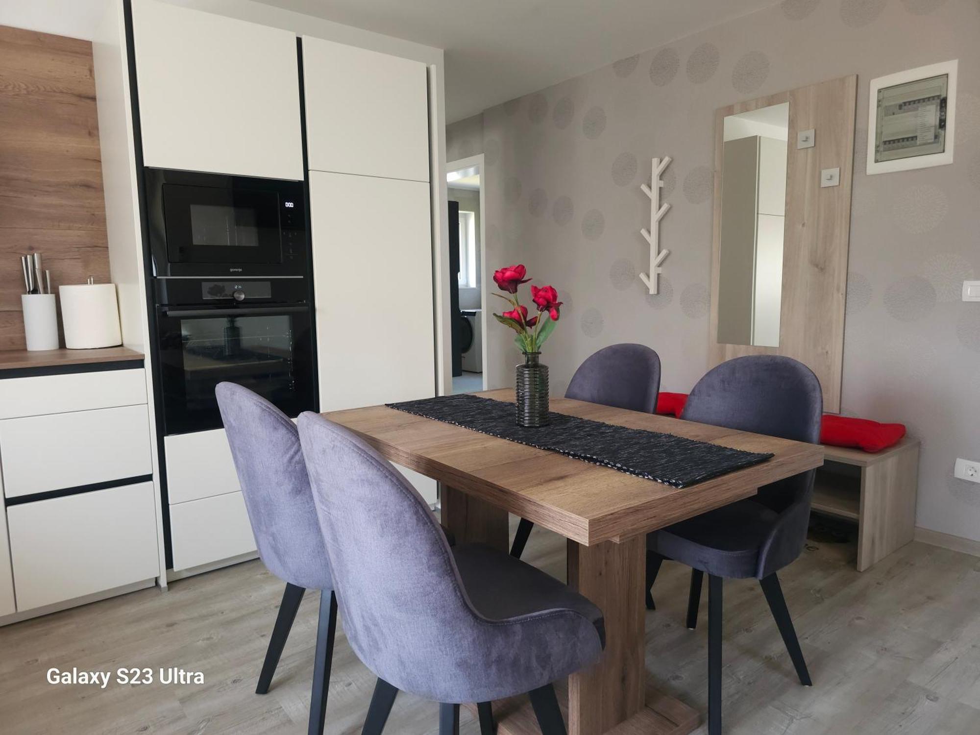 Prima Countryside Apartments Zirovnica Rom bilde