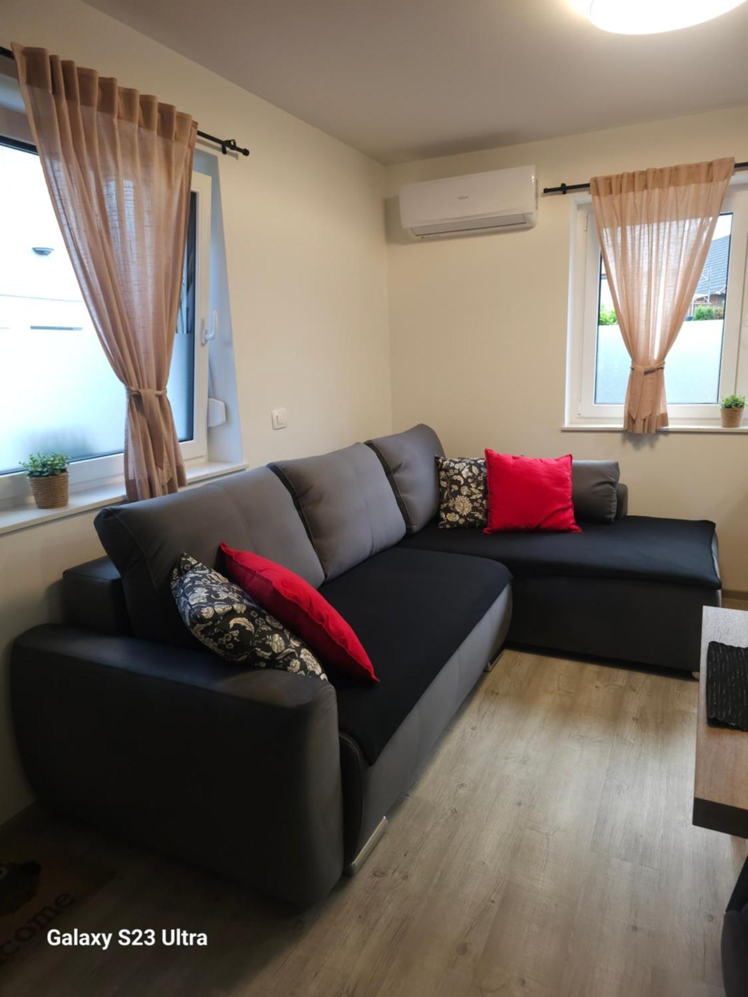 Prima Countryside Apartments Zirovnica Rom bilde